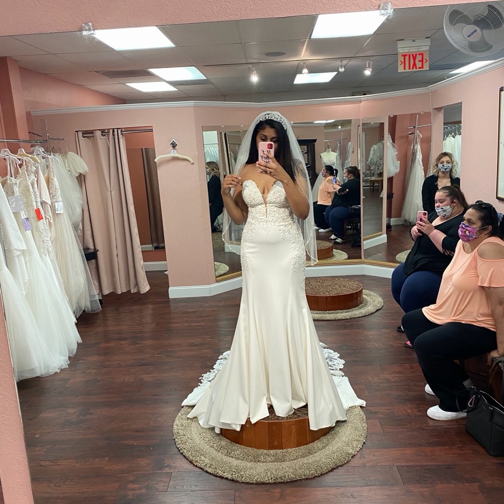 Allure Bridals Ivory and Silver Gown - Picture 4 of 8